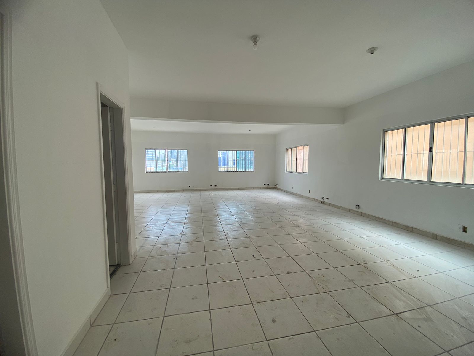 Foto do imóvel: Imóvel Comercial para Alugar, 1.000 m²em Centro - Osasco