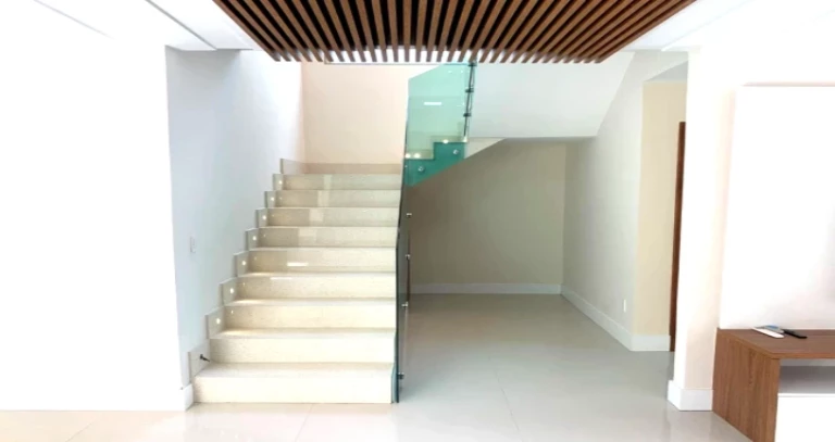 Imagem Casa de Condomínio com 5 Quartos à Venda, 372 m² em Ogiva - Cabo Frio