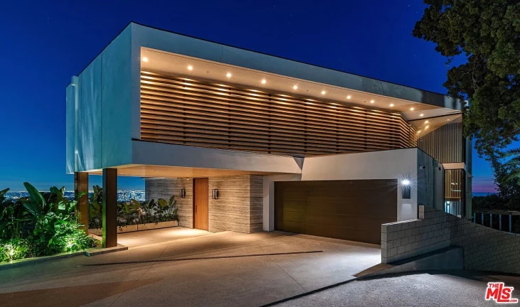 Imagem Casa de Condomínio com 4 Quartos à Venda, 650 m²em Santa Luzia - Contagem