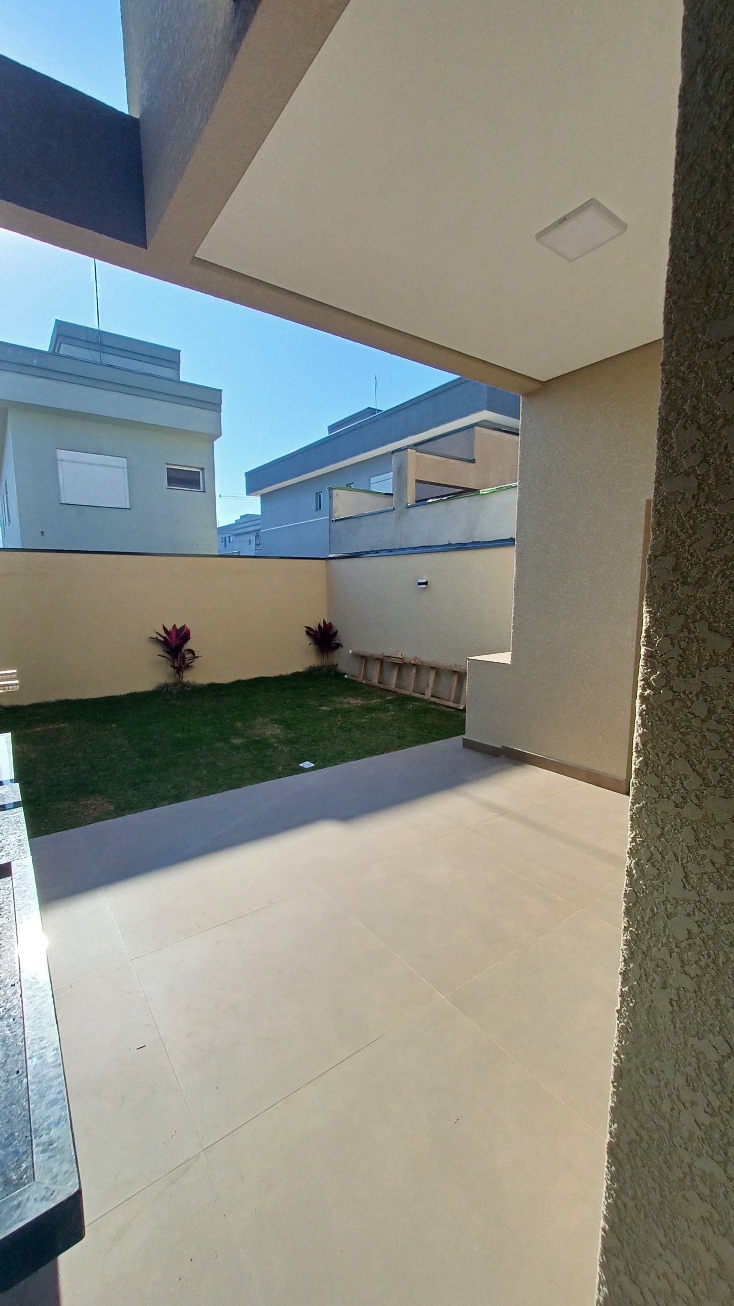 Imagem Casa de Condomínio com 3 Quartos à Venda, 121 m²em Villas do Jaguari - Santana de Parnaíba