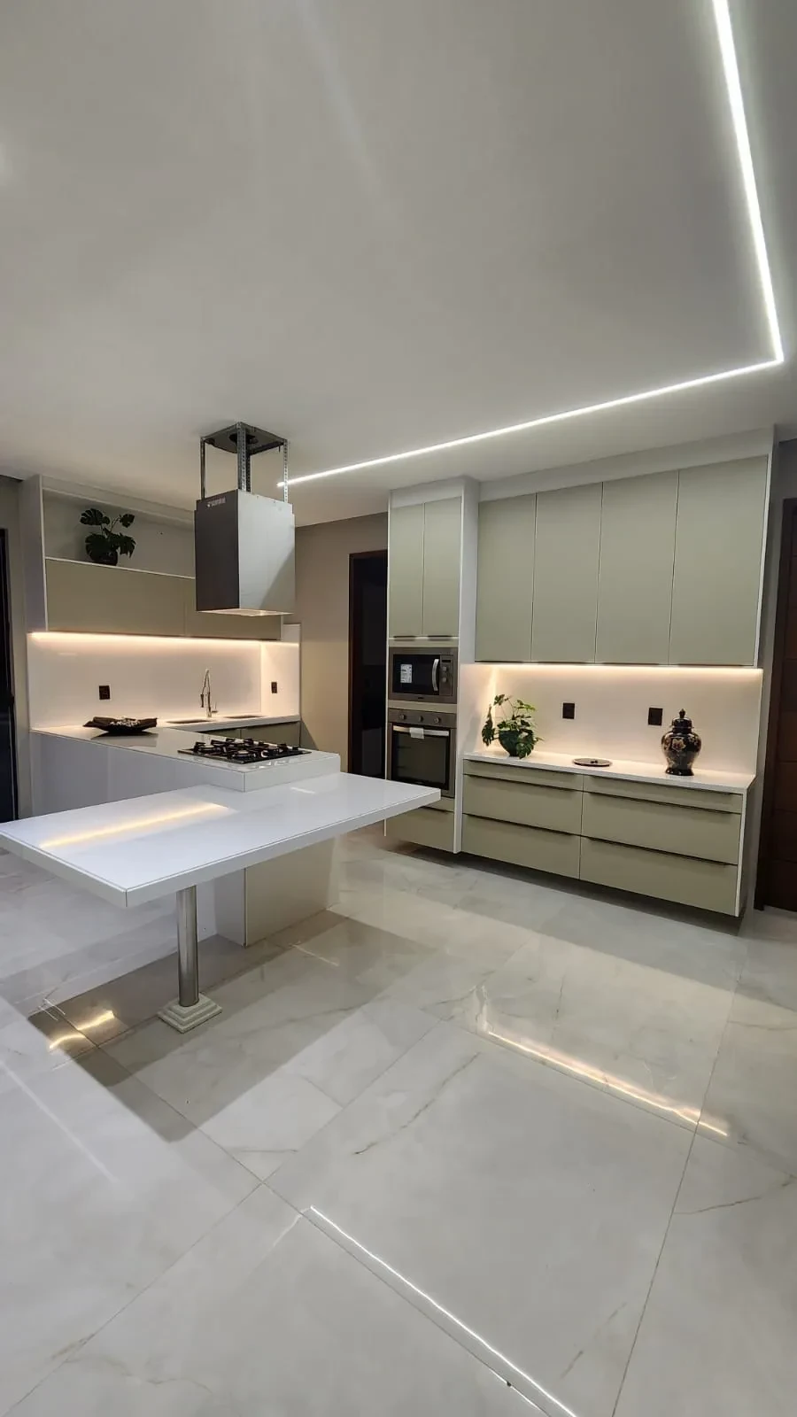 Foto do imóvel: Casa de Condomínio com 5 Quartos à Venda, 400 m² em Parque do Jiqui - Parnamirim