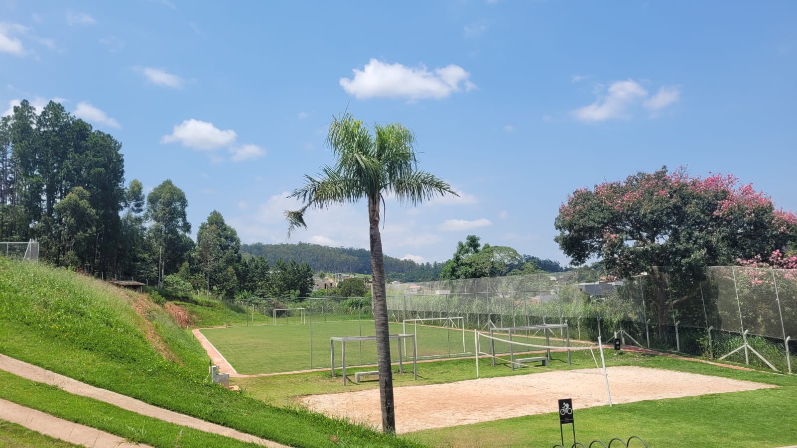 Imagem Casa de Condomínio com 5 Quartos à Venda, 350 m² em Jardim Shangri-Lá - Atibaia