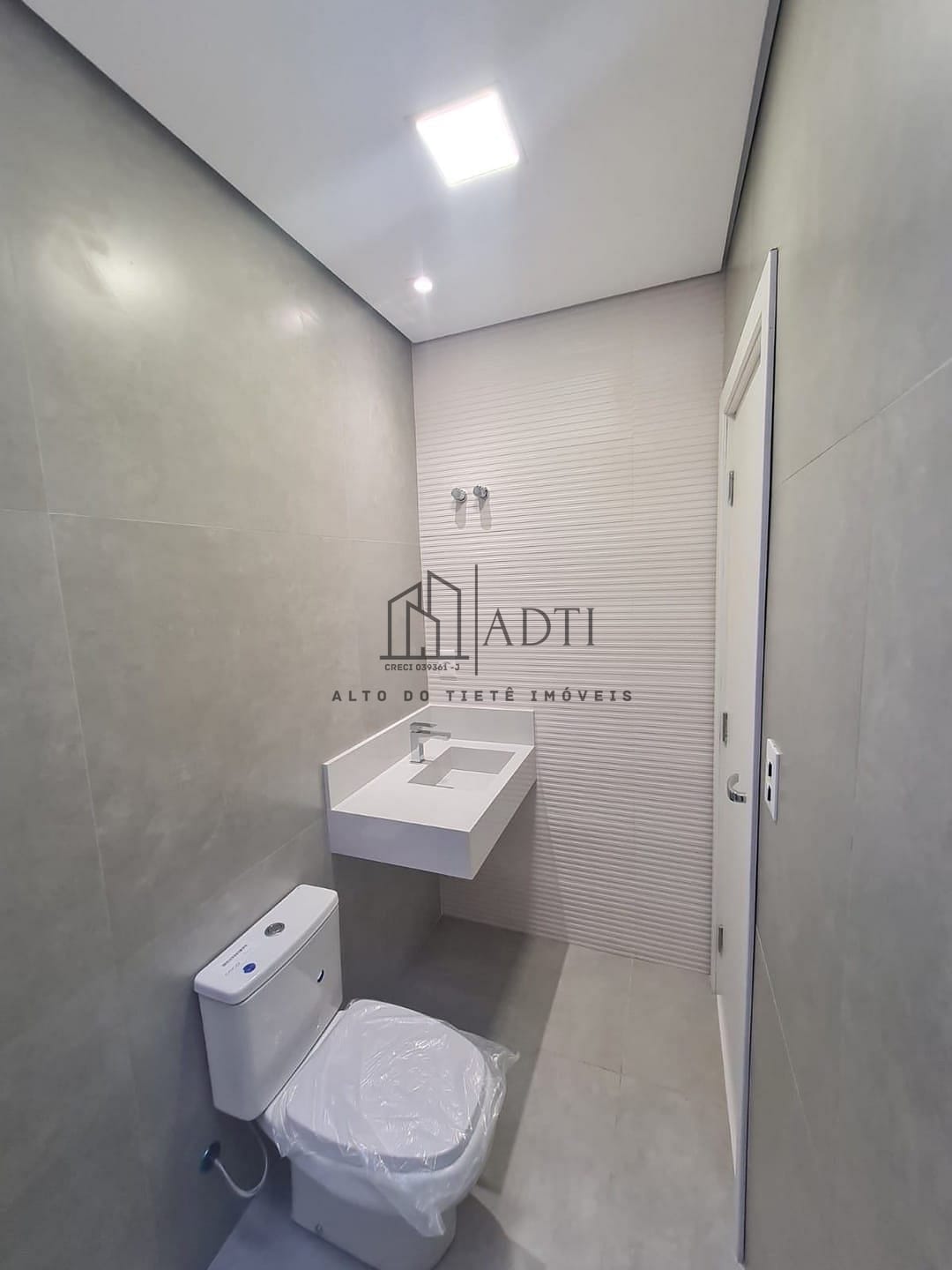 Imagem Casa de Condomínio com 3 Quartos à Venda, 205 m² em Cézar de Souza - Mogi das Cruzes