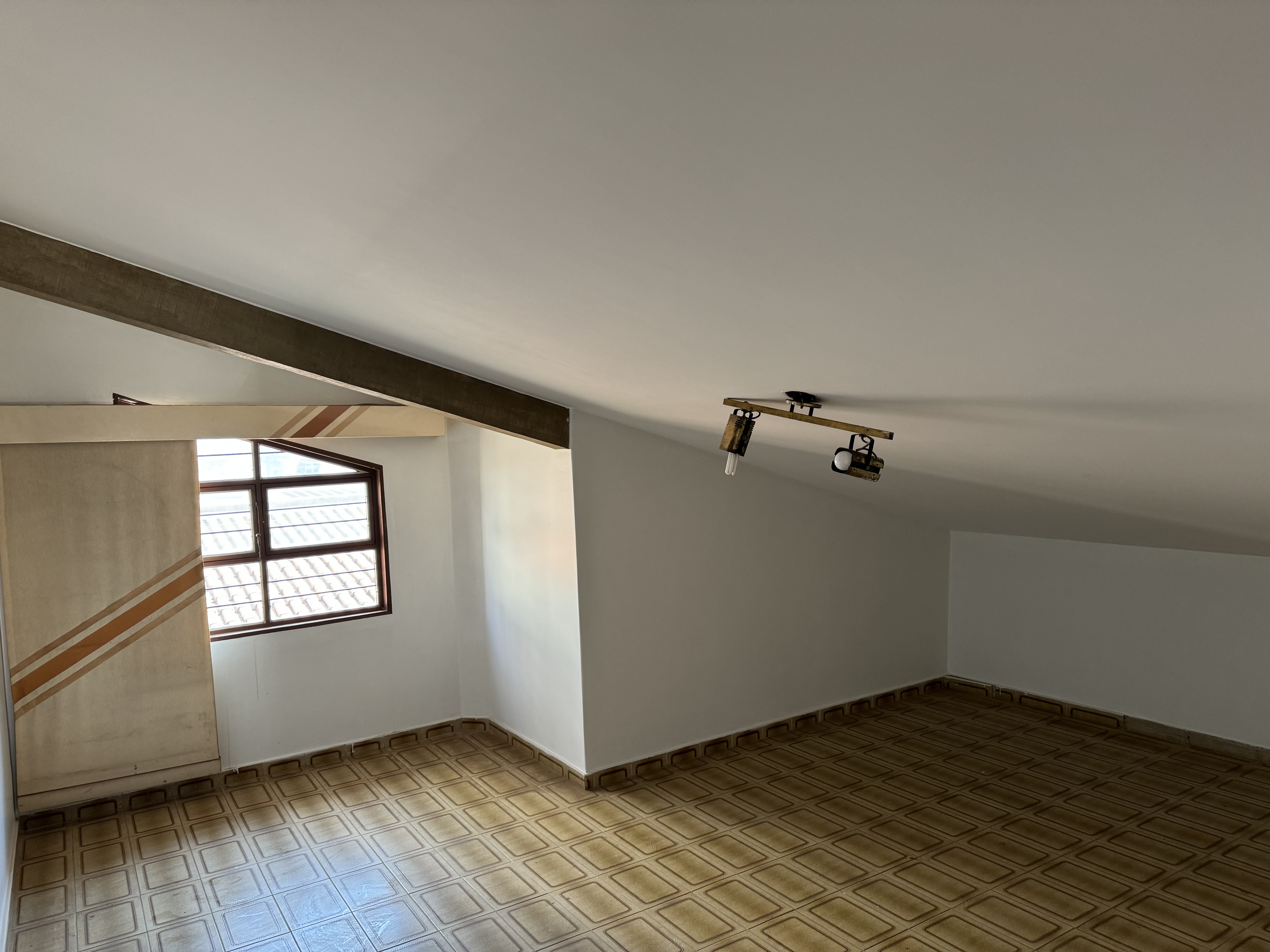 Foto do imóvel: Sobrado com 5 Quartos para Alugar, 450 m² em Setor Bueno - Goiânia