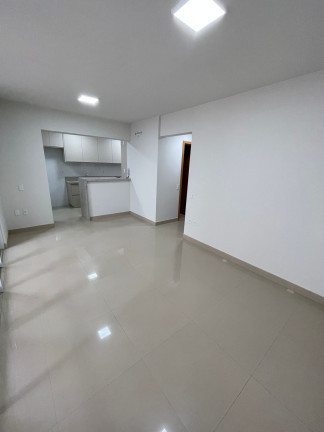Imagem Apartamento com 3 Quartos para Alugar,  em Setor Bueno - Goiânia