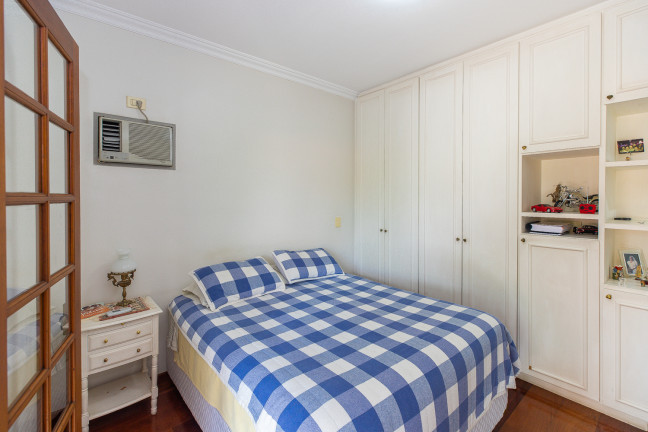 Imagem Sobrado com 5 Quartos à Venda,  em Jardim das Bandeiras - São Paulo