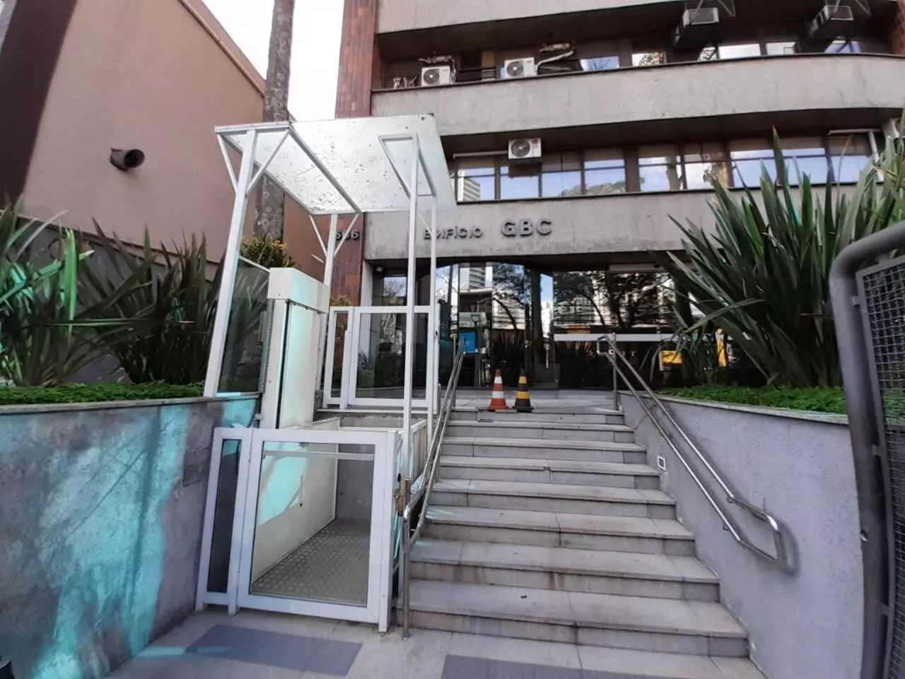 Imagem Sala Comercial à Venda ou Locação, 133 m² em Vila Olímpia - São Paulo