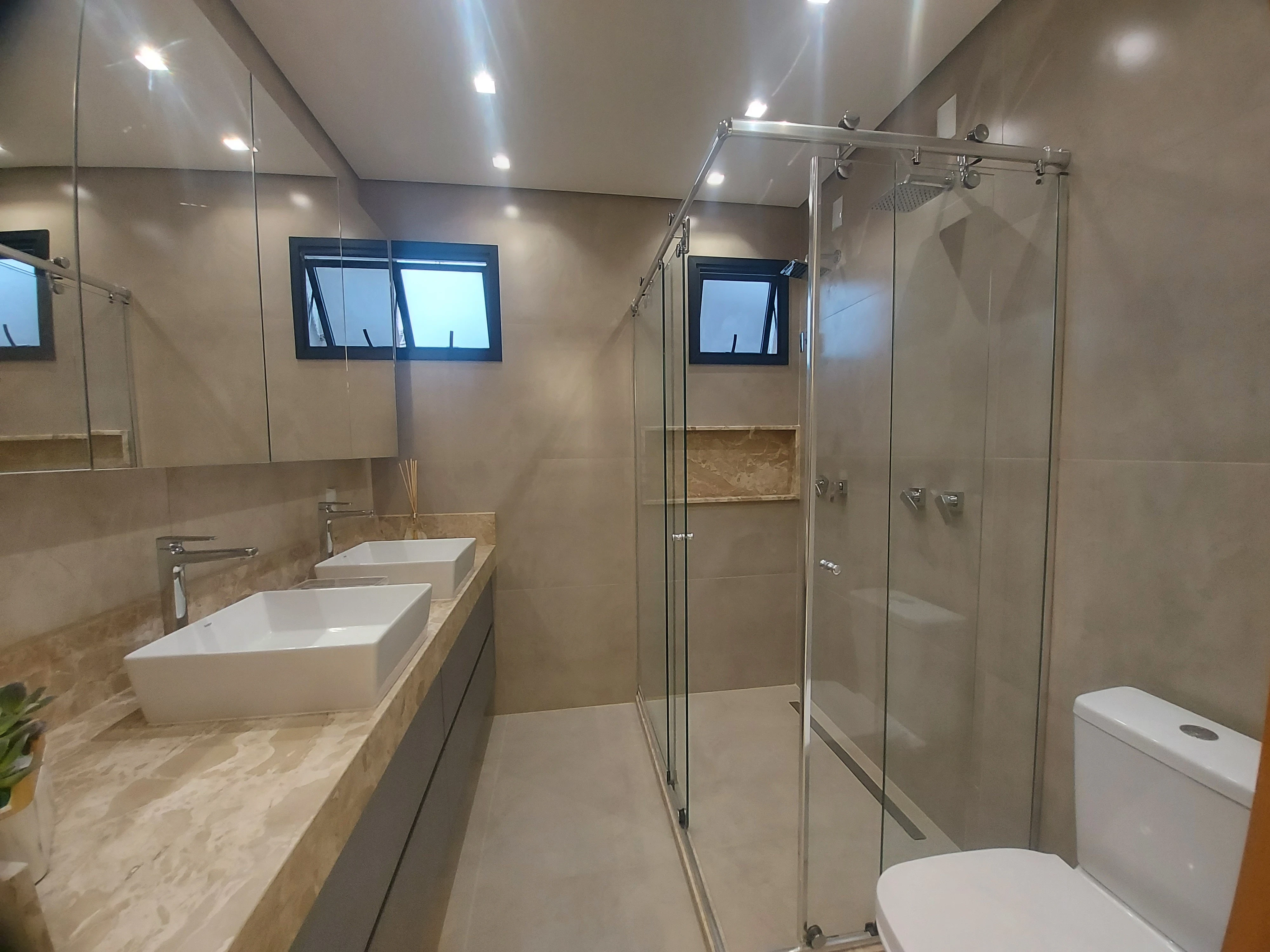 Imagem Casa de Condomínio com 3 Quartos à Venda, 170 m² em Setor Novo Horizonte - Goiânia