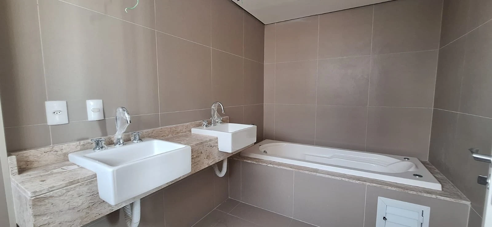 Foto do imóvel: Apartamento com 4 Quartos à Venda, 229 m² em Meireles - Fortaleza