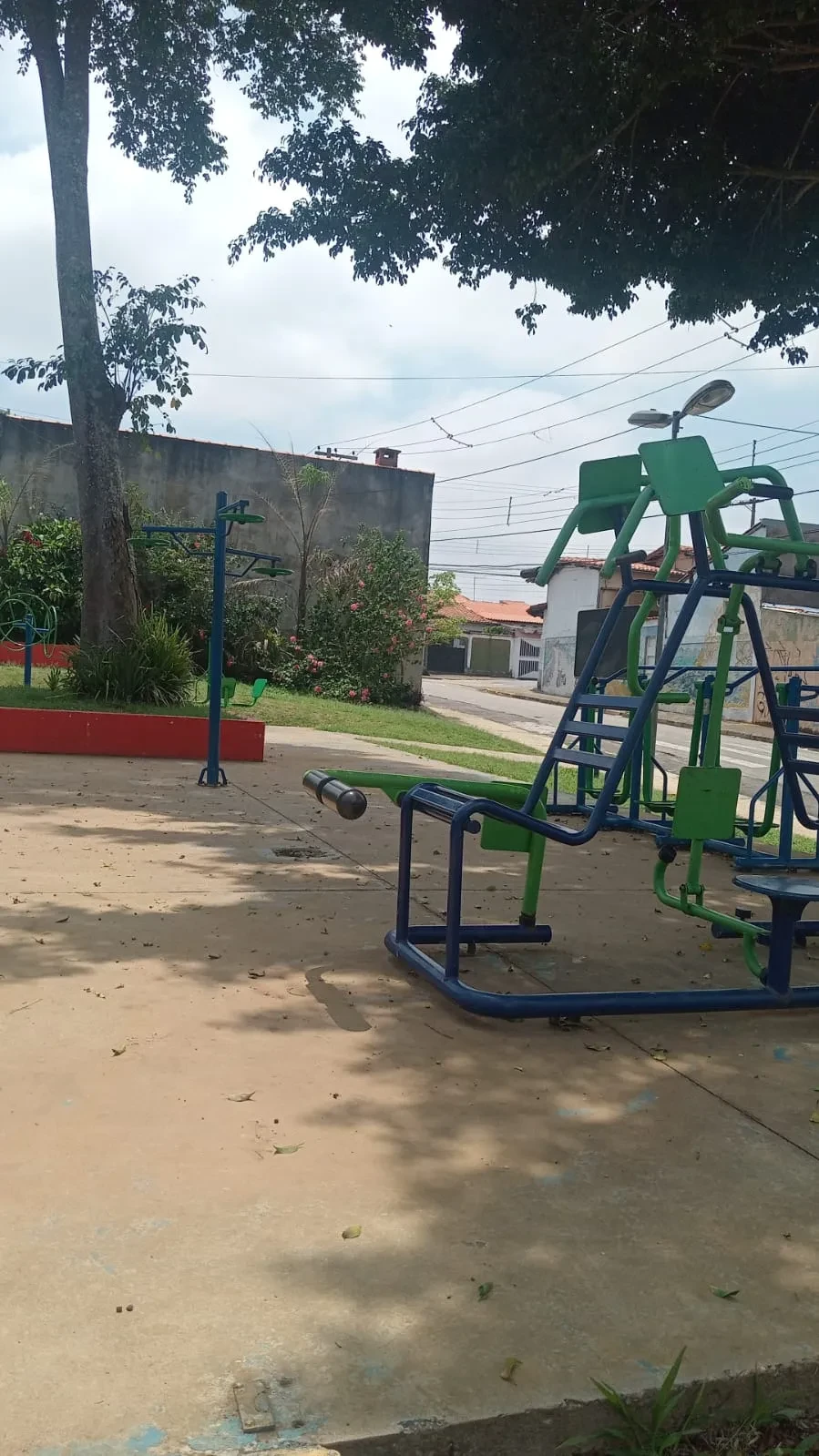 Imagem Casa com 2 Quartos à Venda, 90 metros em Conjunto Residencial do Bosque - Mogi das Cruzes