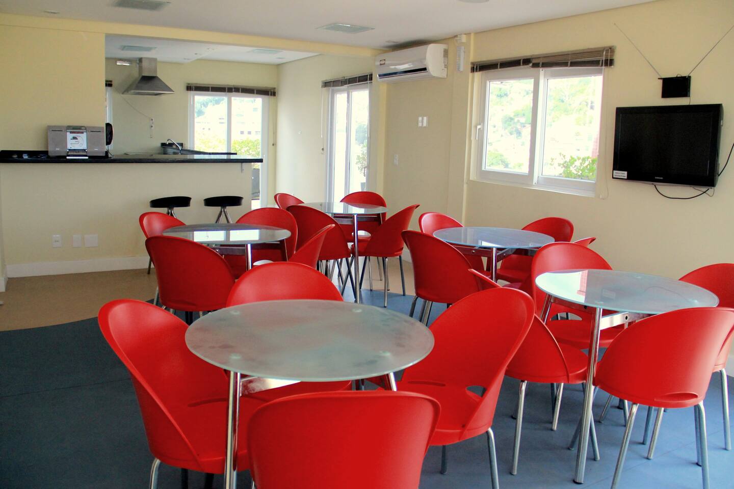 Foto do imóvel: Flat com 1 Quarto à Venda, 33 m²em Centro - Florianópolis