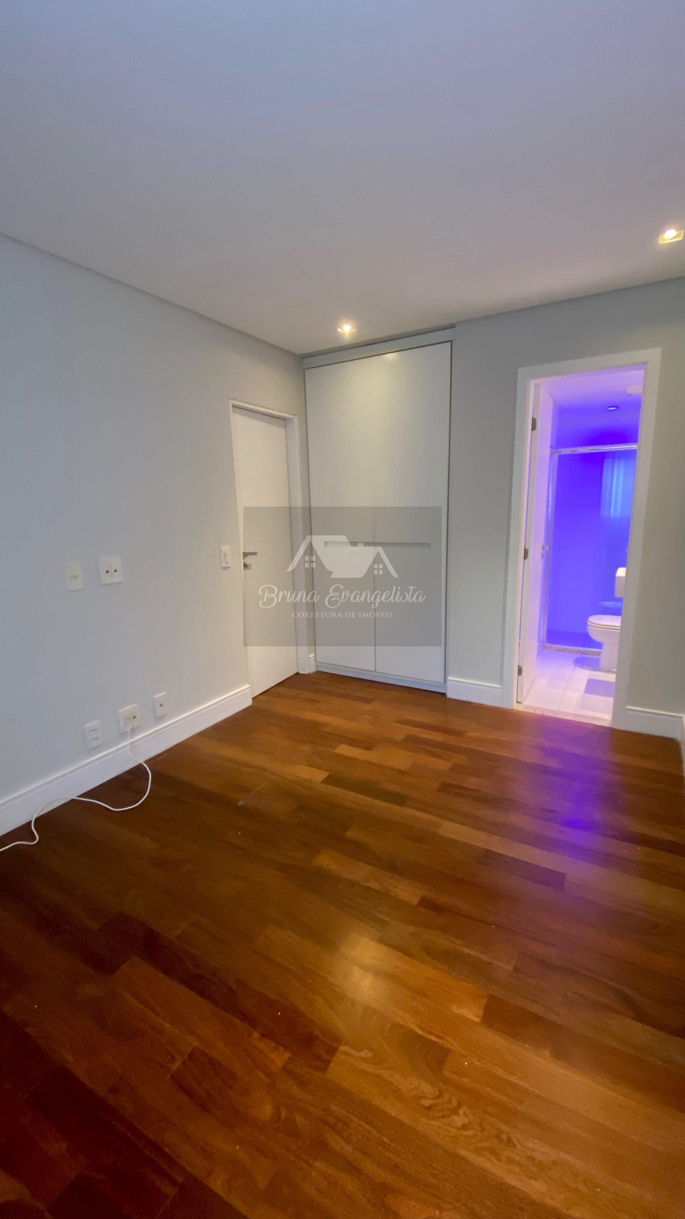 Imagem Apartamento com 2 Quartos à Venda, 128 m² em Ondina - Salvador