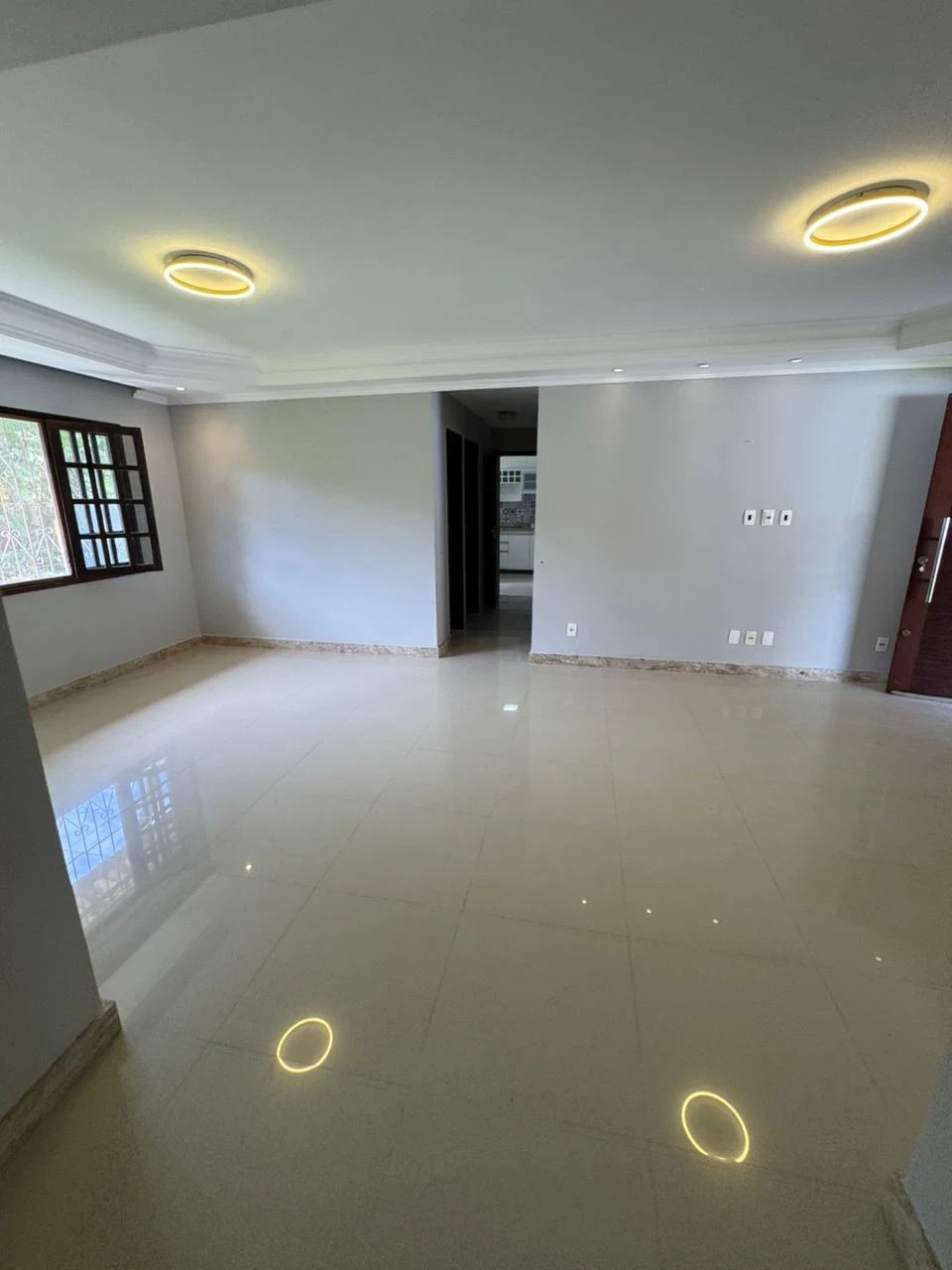 Foto do imóvel: Chácara com 4 Quartos para Alugar, 1000 m² em Catu de Abrantes (Abrantes) - Camaçari