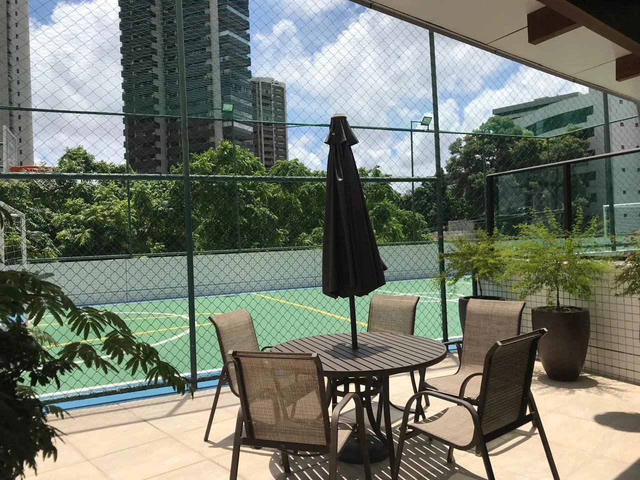 Imagem Apartamento com 5 Quartos para Alugar, 207 m² em Monteiro - Recife