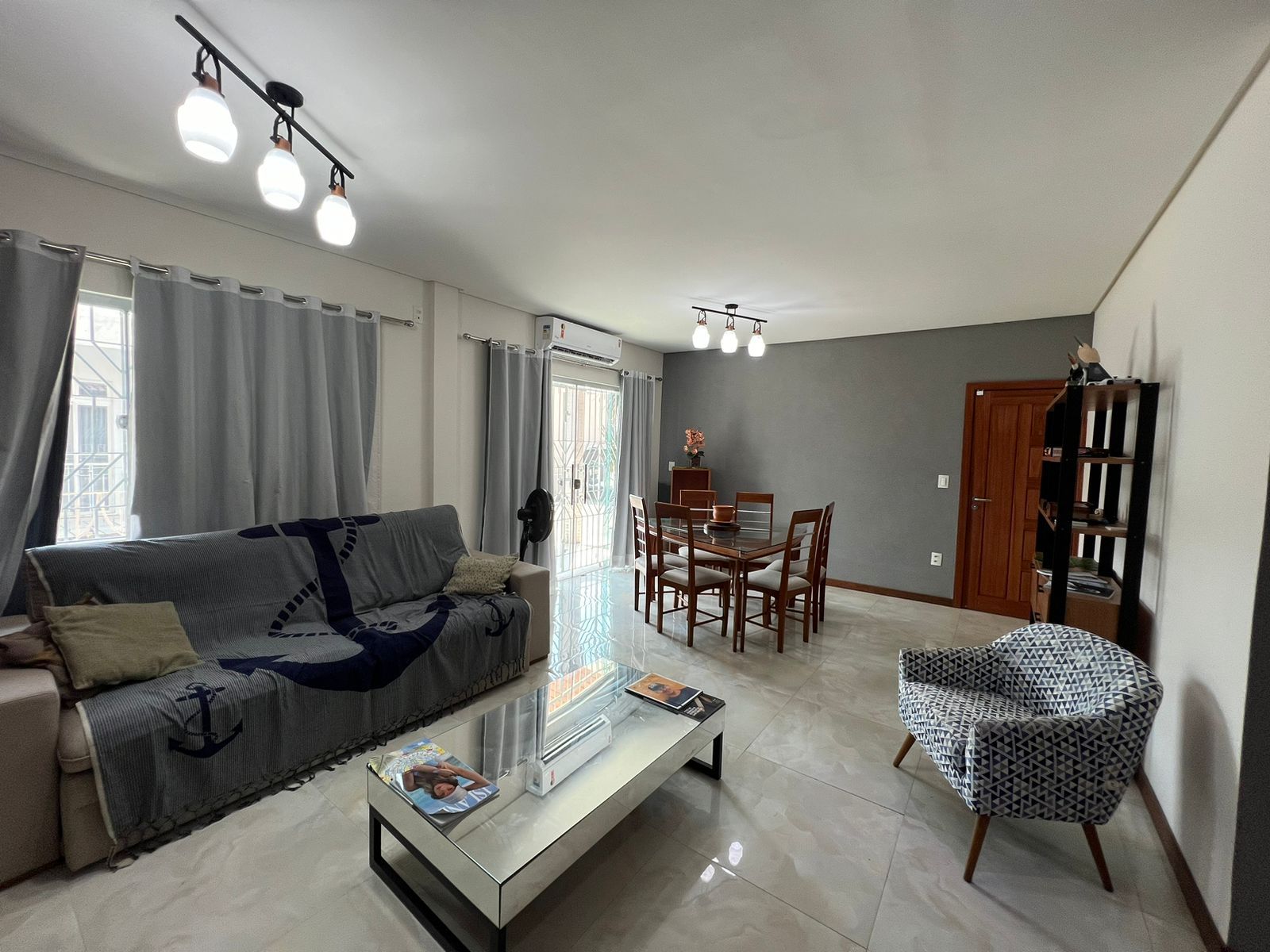 Imagem Casa com 3 Quartos à Venda, 264 m²em Batista Campos - Belém