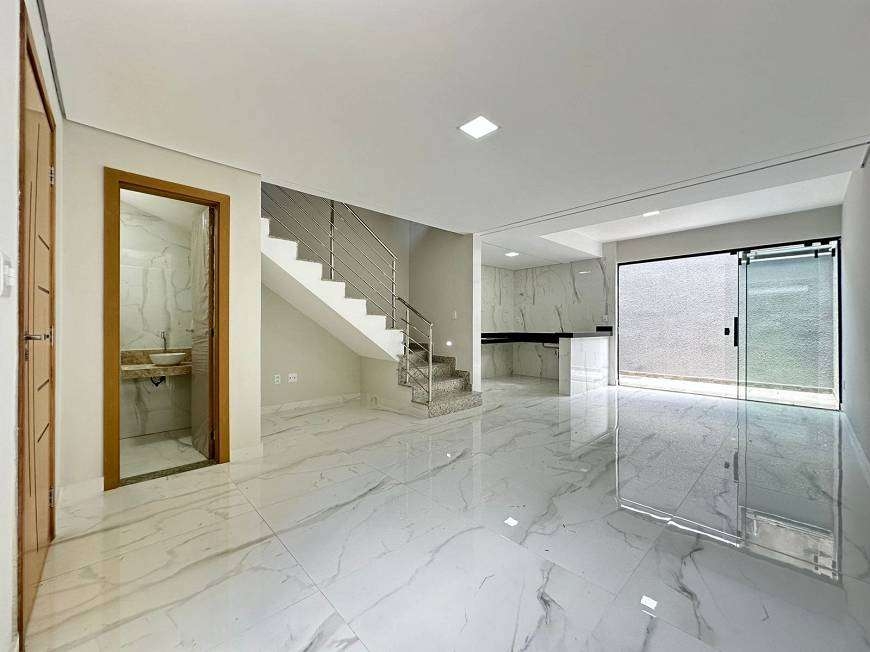 Foto do imóvel: Casa com 3 Quartos à Venda, 128 m² em Santa Mônica - Belo Horizonte