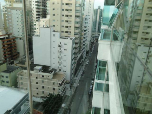 Imagem Apartamento com 3 Quartos à Venda, 130 m² em Itapema