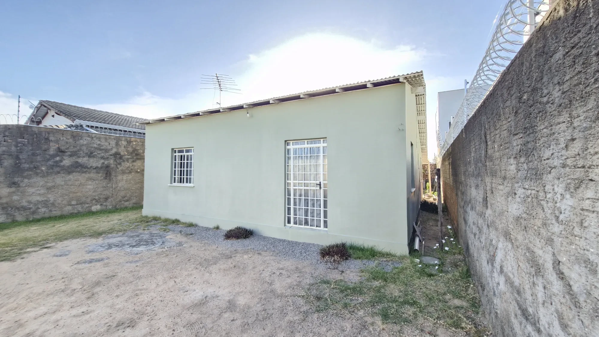 Imagem Casa com 2 Quartos à Venda, em Centenário - Boa Vista