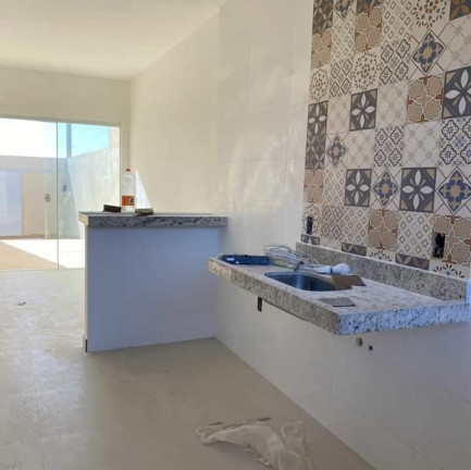 Imagem Casa com 2 Quartos à Venda, 60 m² em Ajuda - Macaé