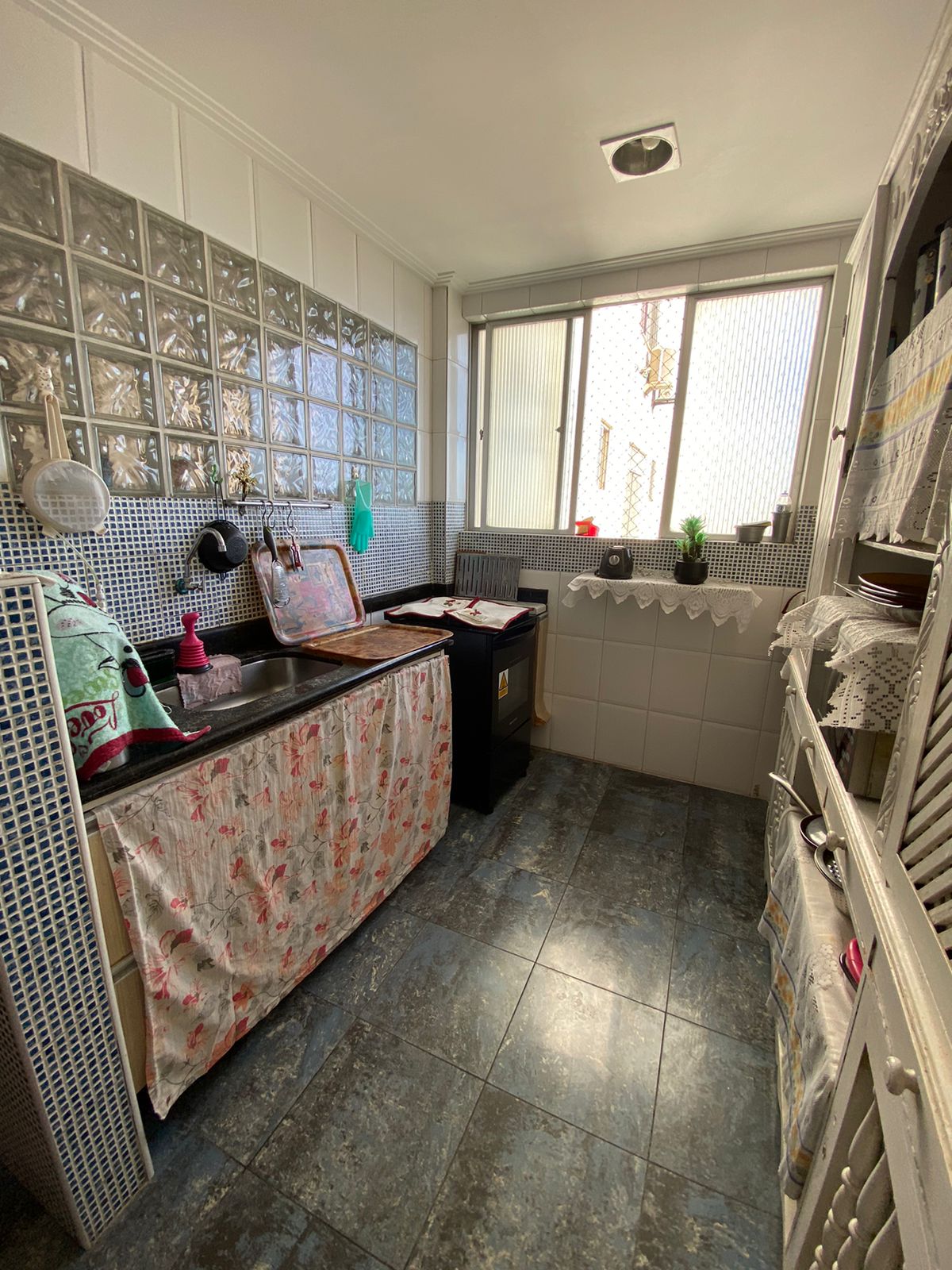 Imagem Apartamento com 4 Quartos à Venda, 170 m²em Pituba - Salvador