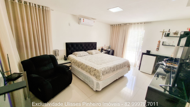 Foto do imóvel: Casa com 4 Quartos à Venda,  em Jardim Petrópolis - Maceió