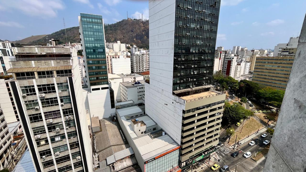 Imagem Sala Comercial à Venda, 32 m²em Centro - Juiz de Fora