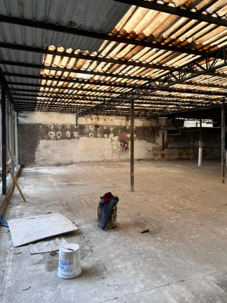 Imagem Galpão para Alugar, 700 m² em Parque Císper - São Paulo