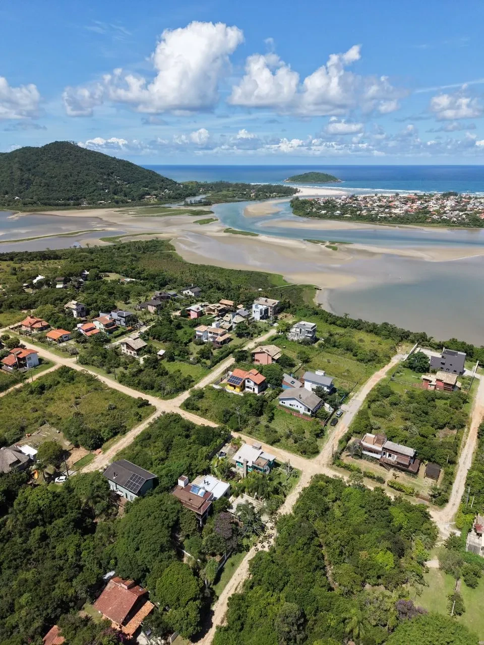 Imagem Casa com 2 Quartos à Venda, 110 metros em Imbituba - Imbituba
