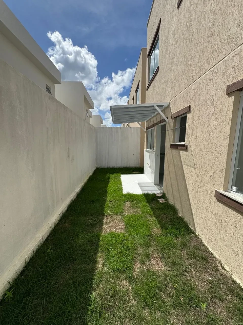 Imagem Casa de Condomínio com 1 Quarto à Venda, 120 m² em Buraquinho - Lauro de Freitas