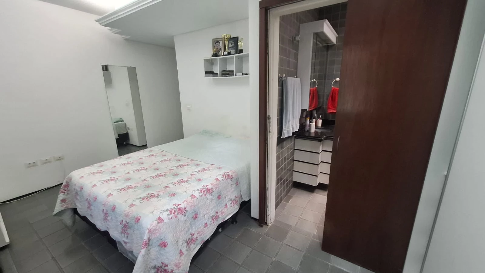 Foto do imóvel: Casa com 4 Quartos à Venda, 360 m² em Casa Amarela - Recife