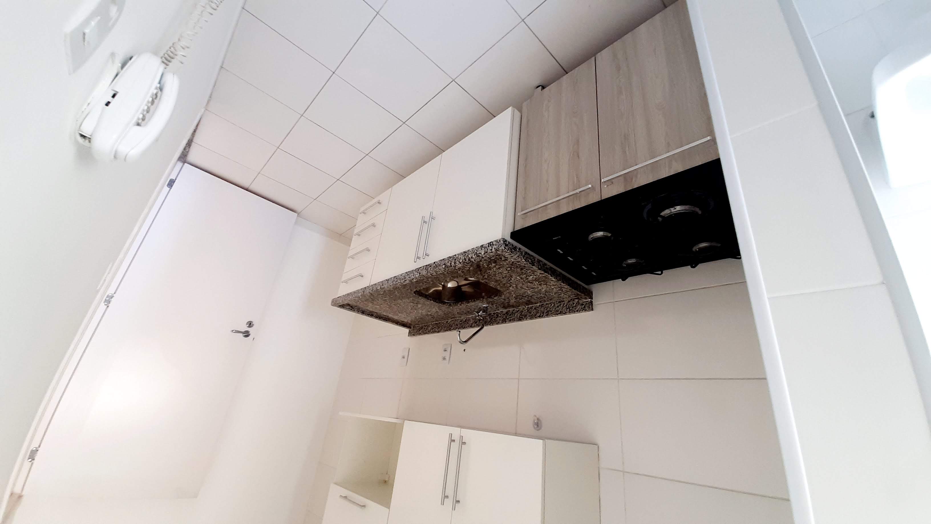 Imagem Apartamento com 2 Quartos para Alugar, 69 m²em Jardim Tupanci - Barueri