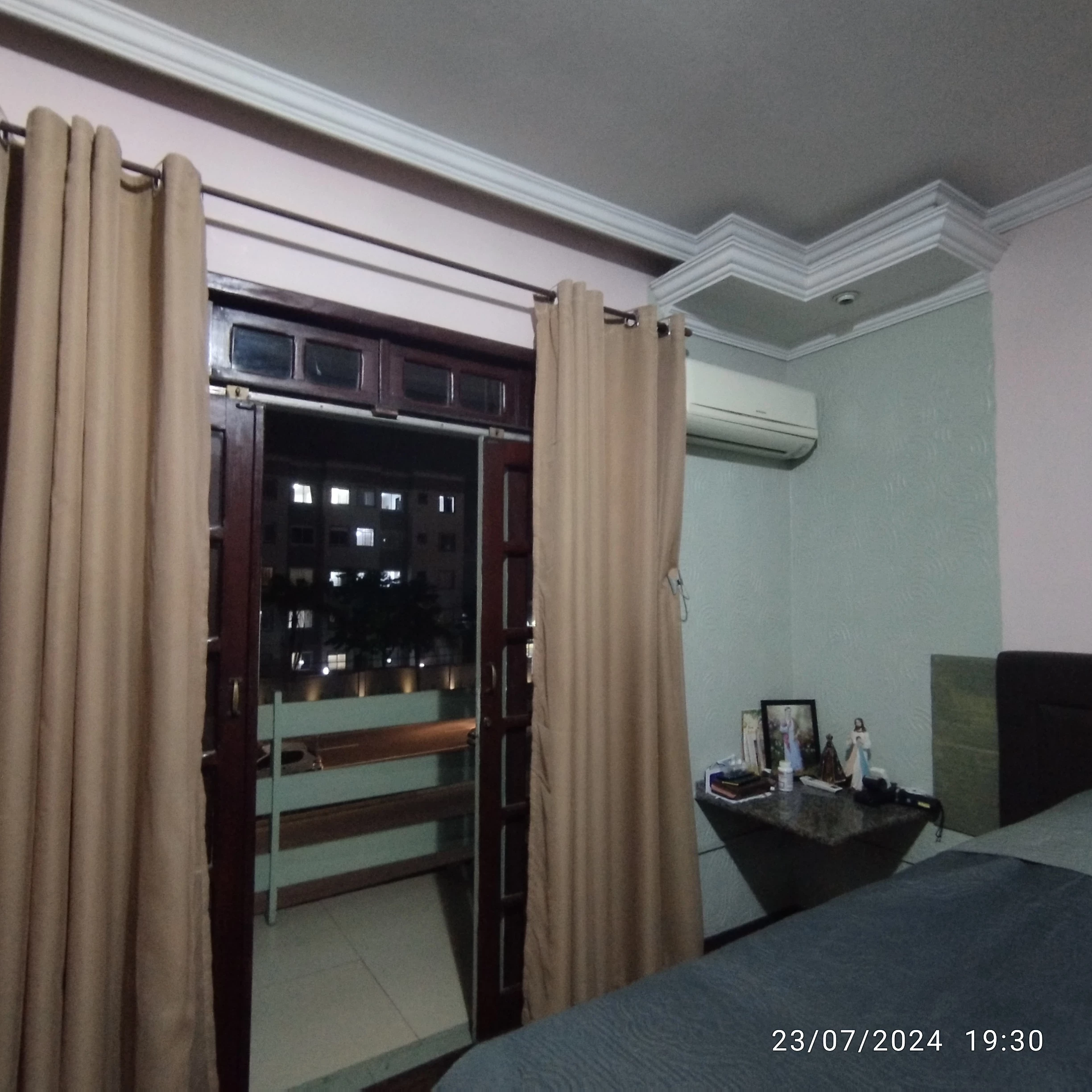 Foto do imóvel: Sobrado com 6 Quartos à Venda, 240 m² em Floresta - Joinville