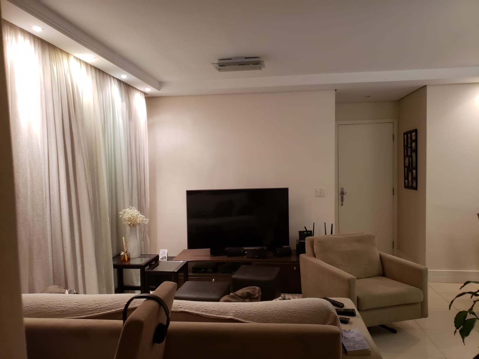Imagem Apartamento com 3 Quartos à Venda, 103 m²em Moema - São Paulo