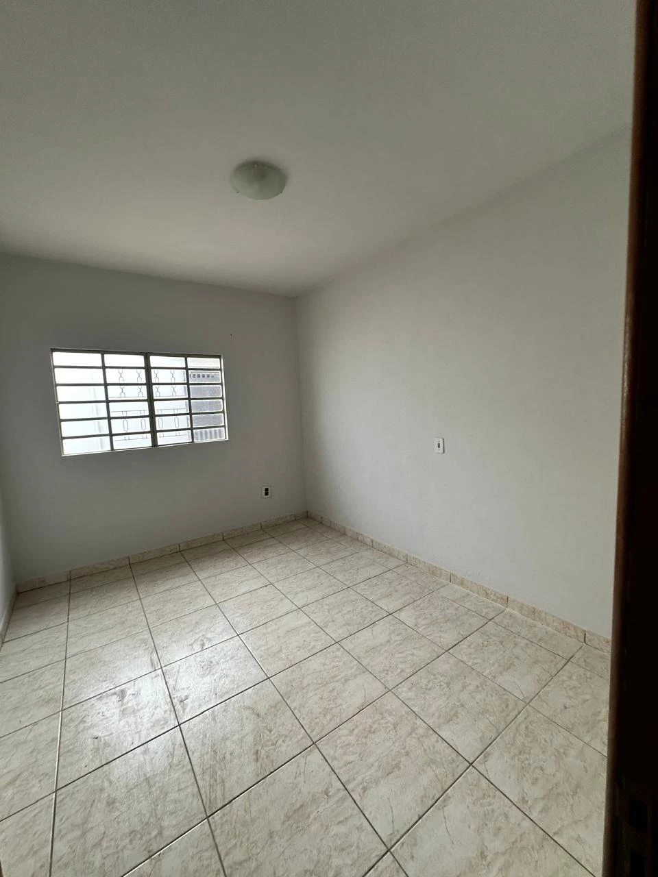 Imagem Casa com 2 Quartos à Venda, 75 m² em Residencial Recanto do Bosque - Goiânia Imagem Casa com 2 Quartos à Venda, 75 m² em Residencial Recanto do Bosque - Goiânia