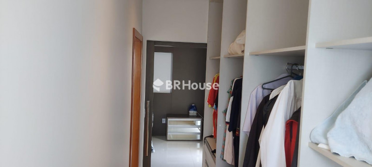 Imagem Casa de Condomínio com 4 Quartos à Venda, 402 m² em Jardim Itália - Cuiabá