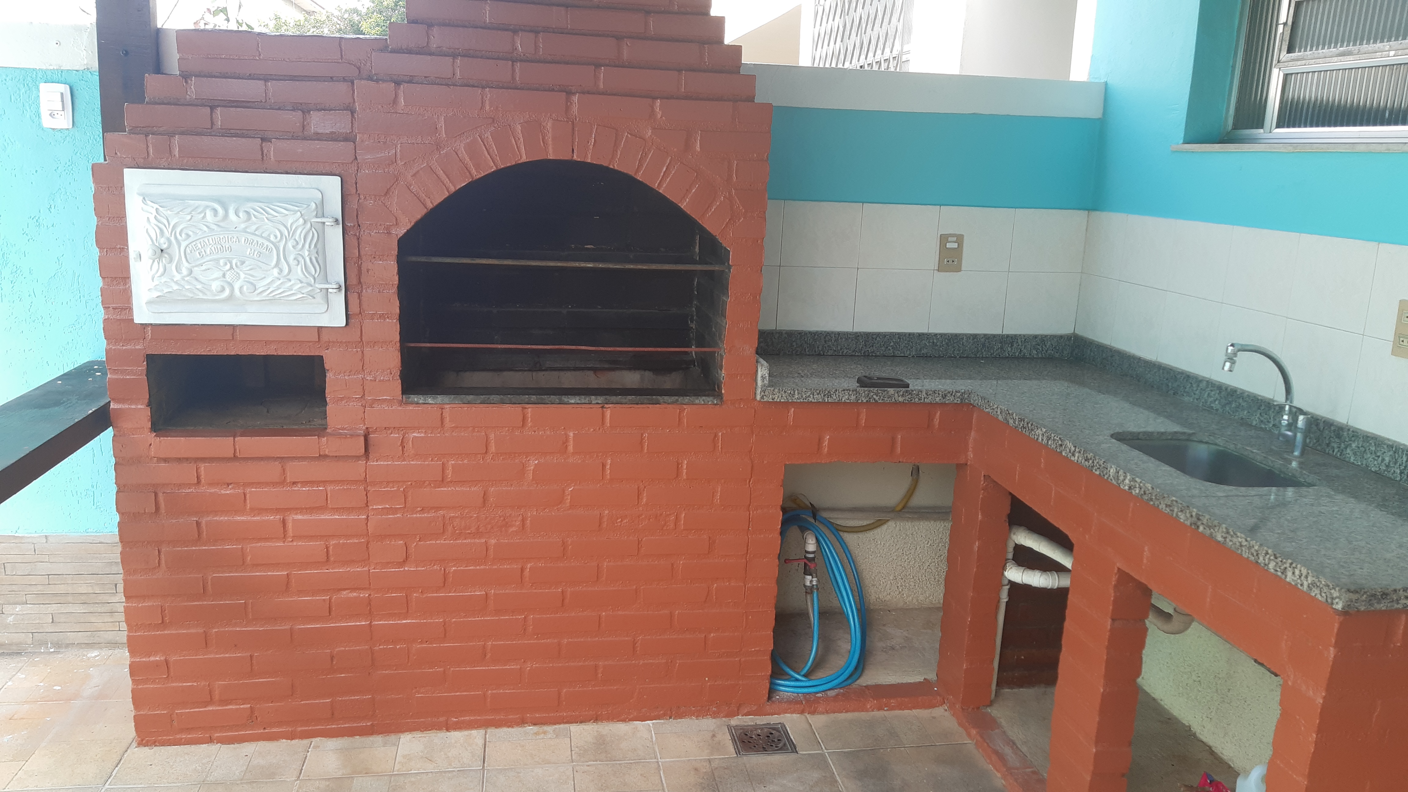 Imagem Casa com 4 Quartos para Alugar, 390 m² em Taquara - Rio de Janeiro