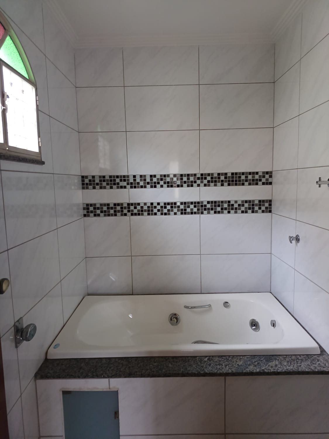 Imagem Casa com 5 Quartos à Venda, 360 m²em Venda das Pedras - Itaboraí