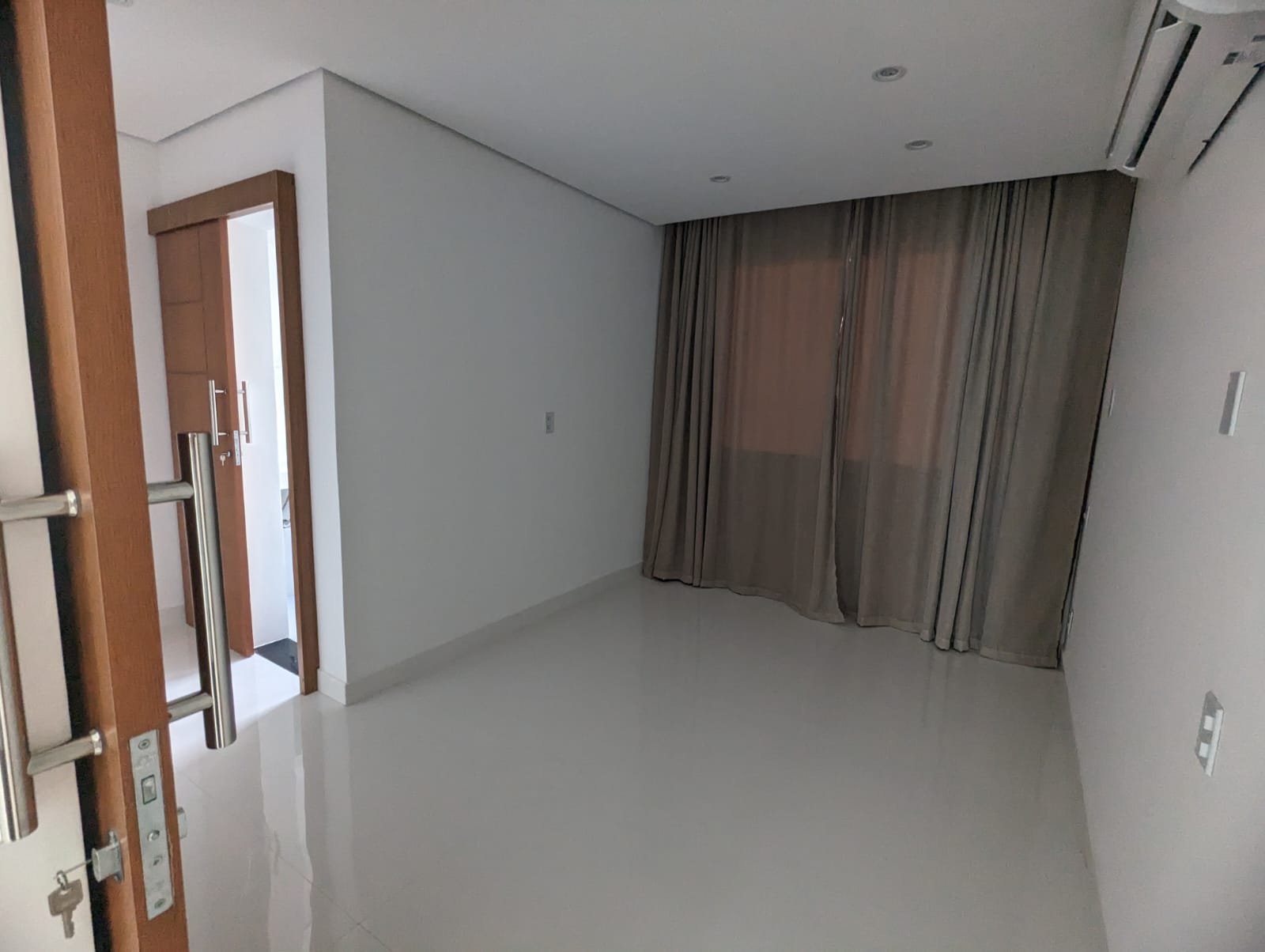Imagem Casa de Condomínio com 3 Quartos à Venda, 290 m²em Ponta Negra - Manaus