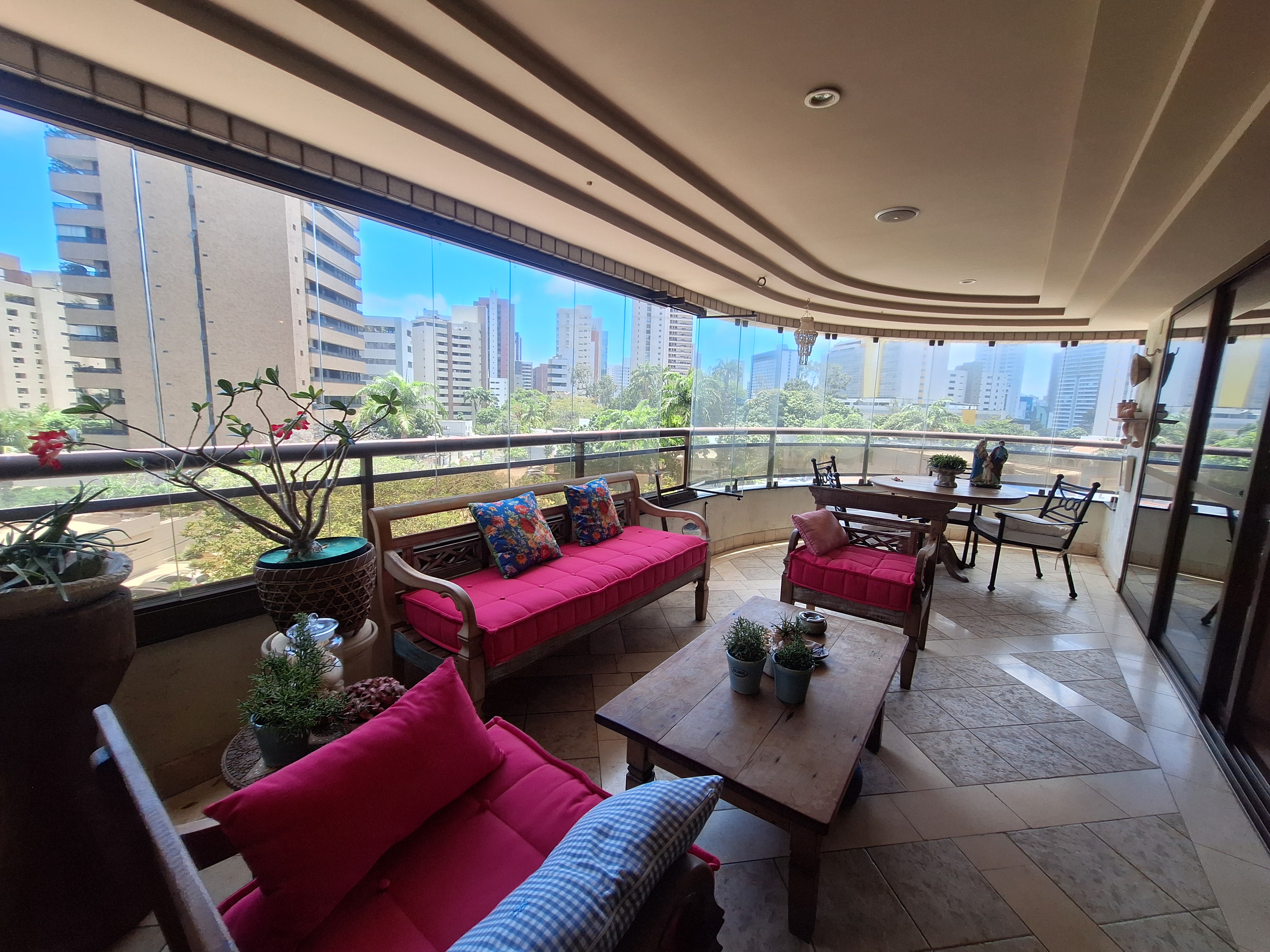 Foto do imóvel: Apartamento com 4 Quartos à Venda, 267 m²em Meireles - Fortaleza