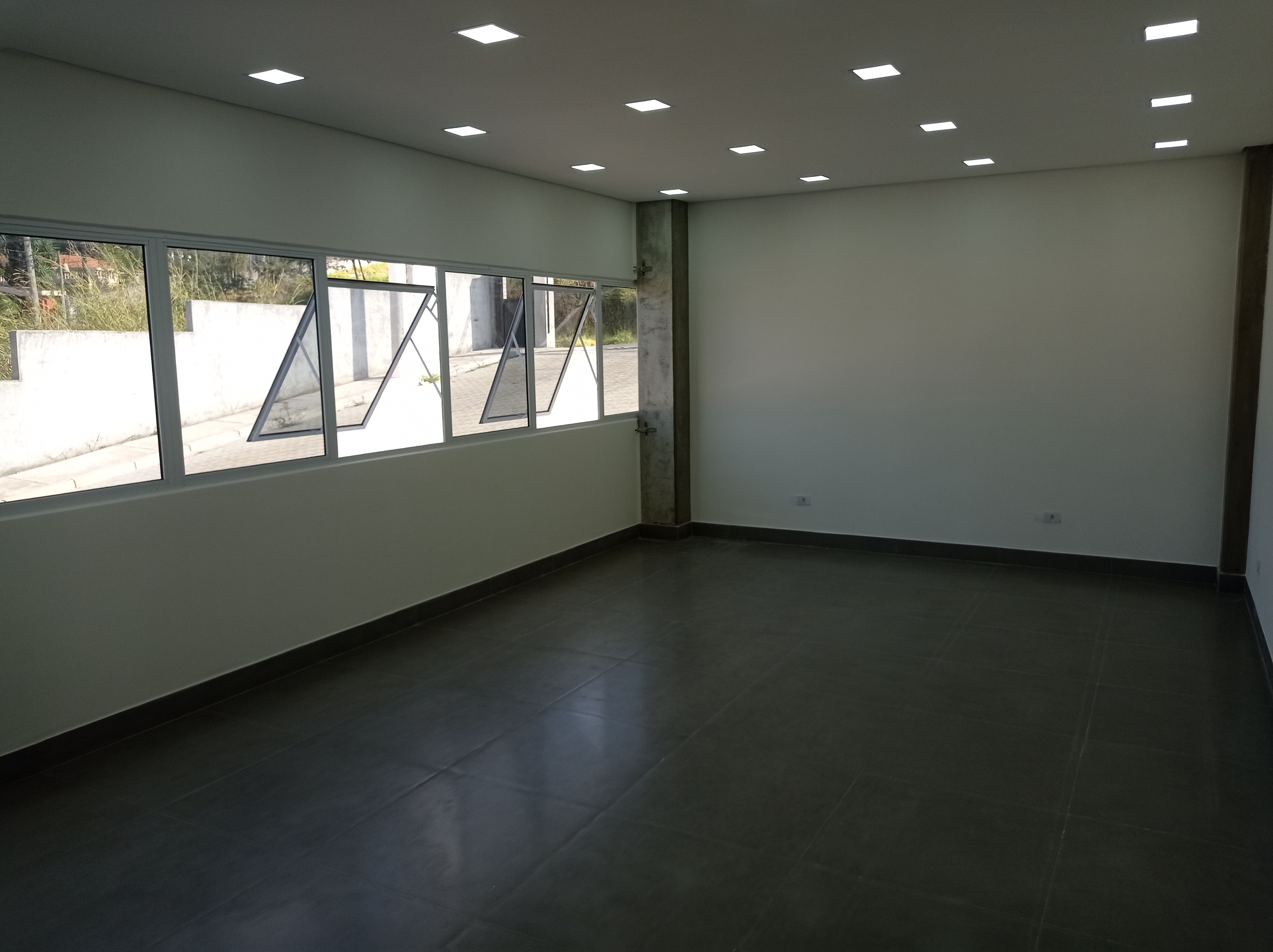 Imagem Galpão para Alugar, 500 m² em Centro - Bom Jesus dos Perdões