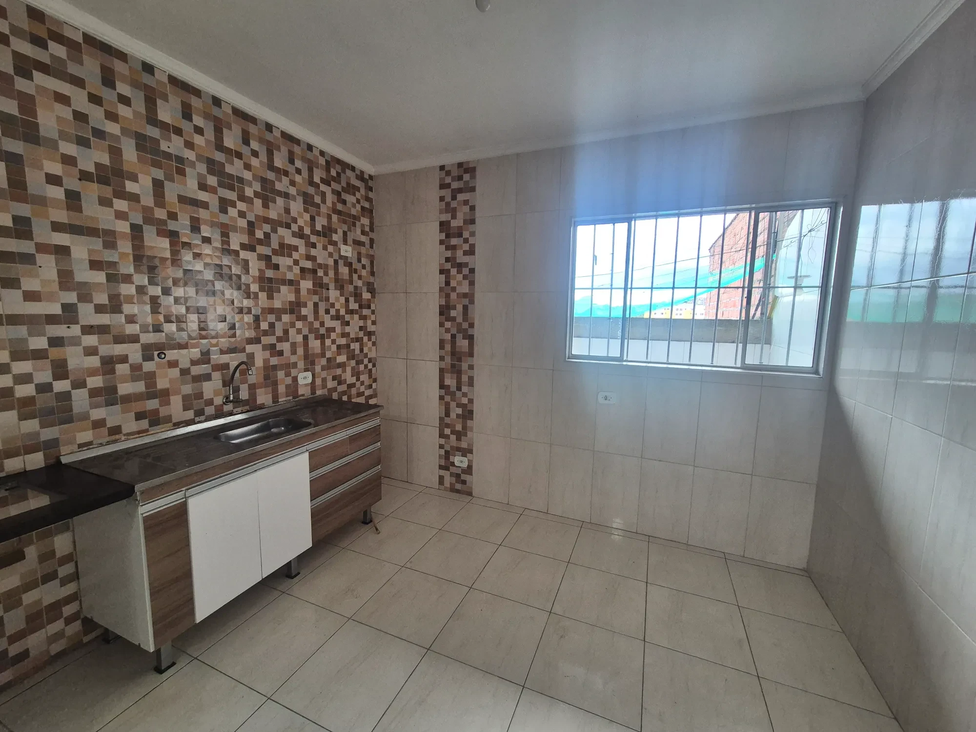 Imagem Casa com 2 Quartos para Alugar, 100 m² em Parque Pinheiros - Taboão da Serra