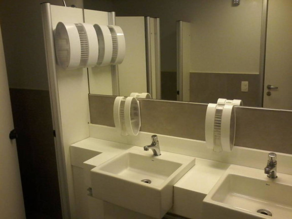 Imagem Sala Comercial para Alugar, 2 m²em Pinheiros - São Paulo