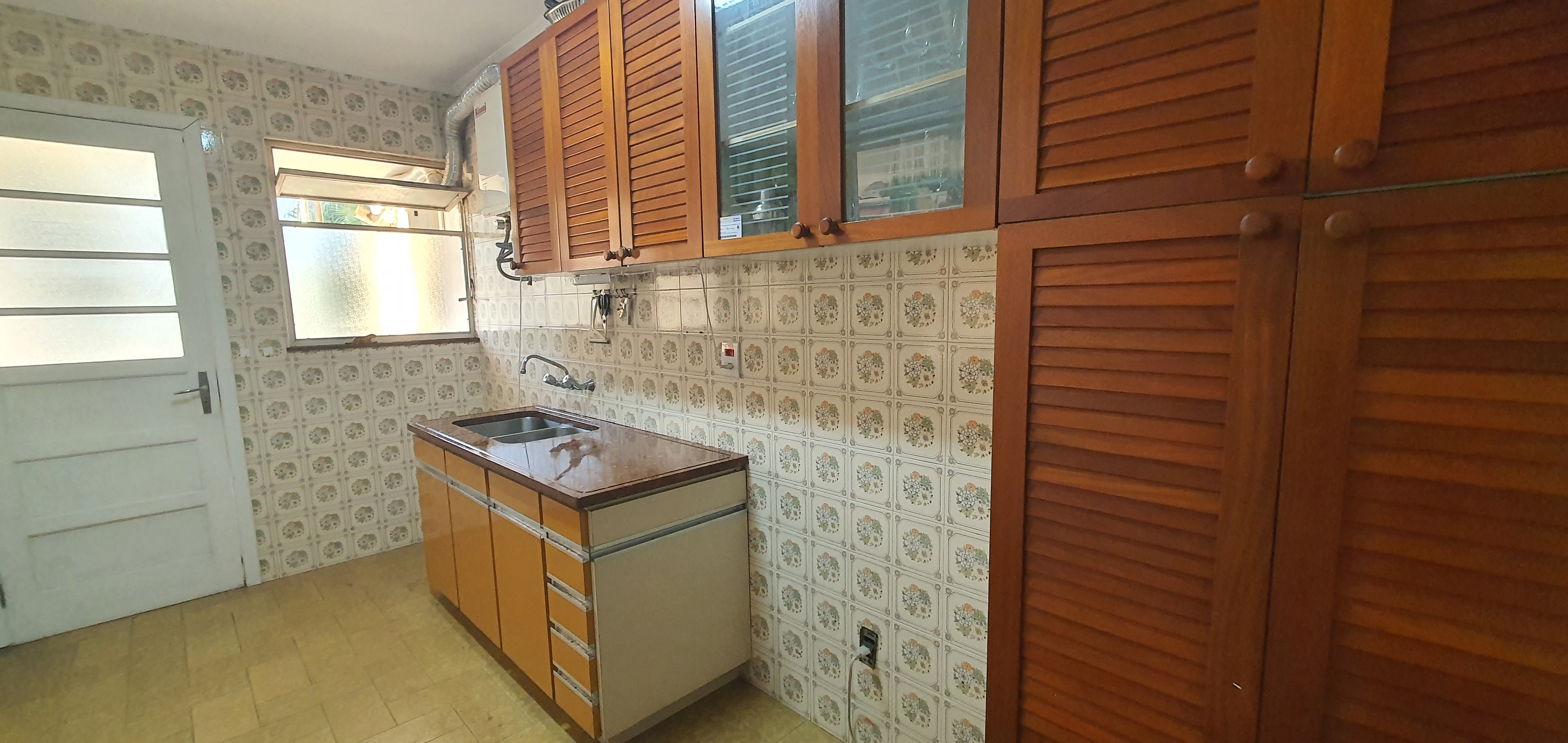 Imagem Apartamento com 2 Quartos à Venda, 90 m²em Menino Deus - Porto Alegre