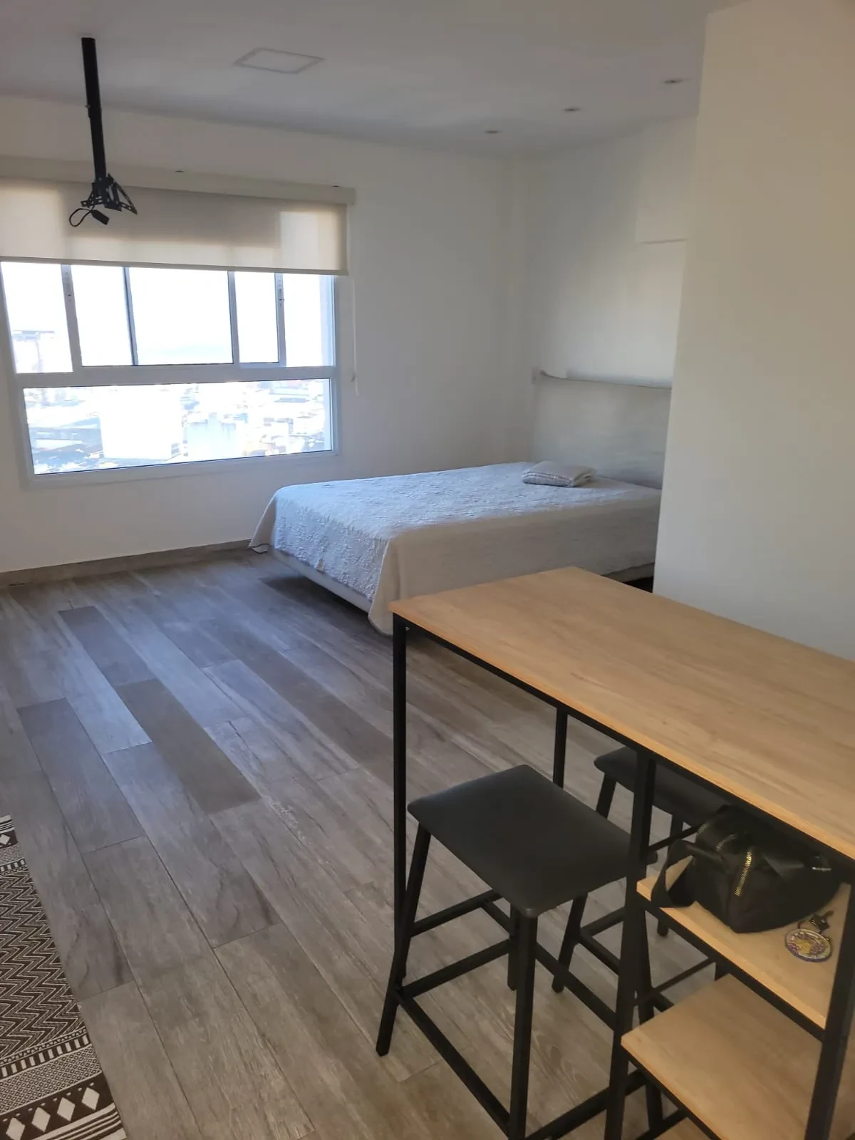 Imagem Apartamento com 1 Quarto para Alugar, 28 m² em Centro - Mogi das Cruzes