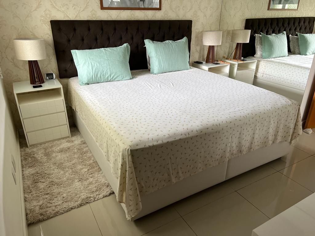 Imagem Apartamento com 4 Quartos à Venda, 132 m²em Camboinhas - Niterói