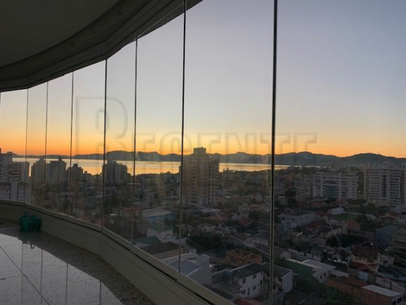 Imagem Apartamento com 2 Quartos à Venda, 78 m² em Barreiros - São José