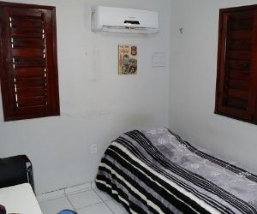 Imagem Casa com 3 Quartos à Venda,  em Lagoa Redonda - Fortaleza