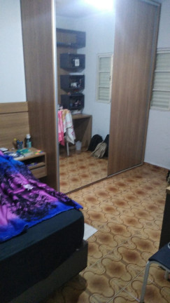 Imagem Casa com 4 Quartos à Venda, 192 m² em Parque Industrial - Araçatuba