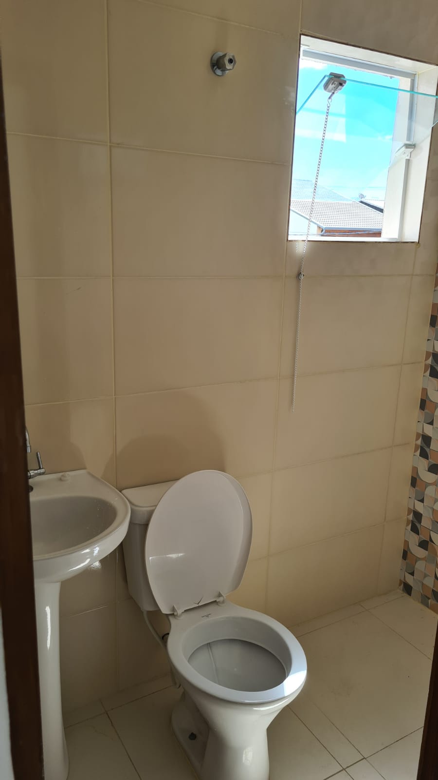 Foto do imóvel: Sobrado com 2 Quartos para Alugar, 76 m²em Residencial Algarve - Mogi das Cruzes