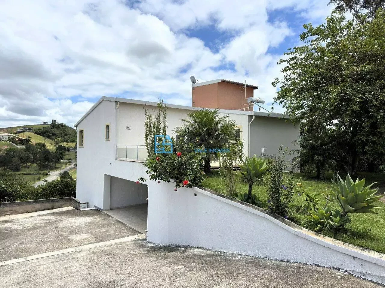 Imagem Casa com 3 Quartos à Venda, 269 metros em Jambeiro - Jambeiro